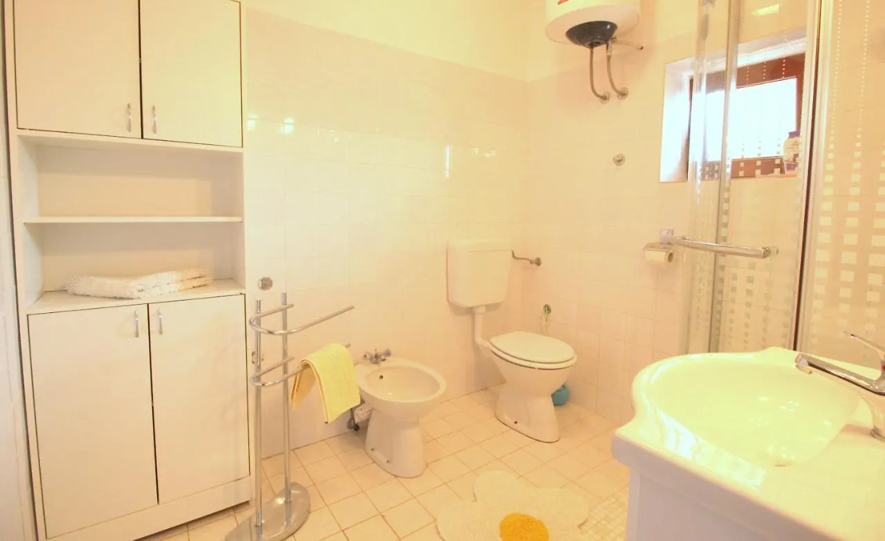 Irena Ap4 Apartment Novigrad