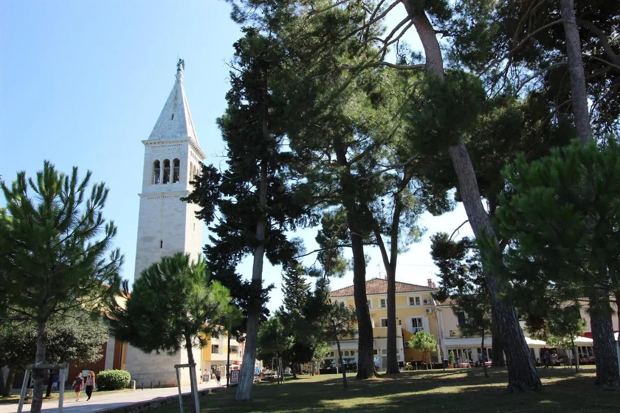 Irena Ap4 Apartment Novigrad  Croatia