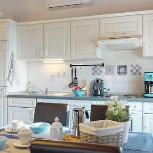 Apartmán Lora Deluxe Superior 5 Star Apartment, Your Piece Of Heaven By The Sea & Park With Sea & Park View, Novigrad Istria